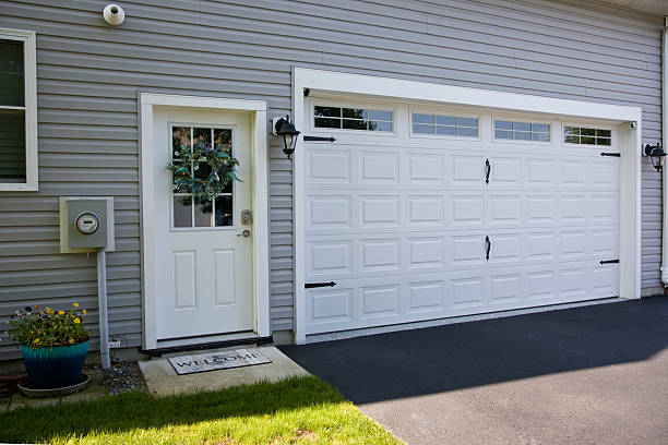 24/7 Emergency Garage Door Roller Replacement experts in Severn, MD